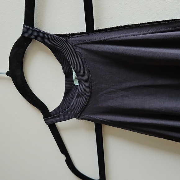2/$20 Kimchi Blue - Dark Gray Top - Oversized Size XS - Picture 3 of 6